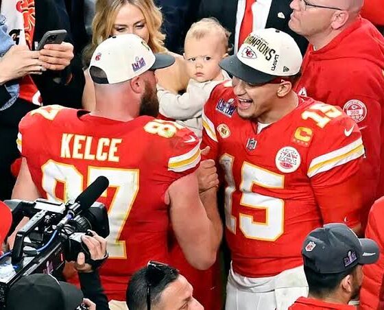 Mahomes Apologizes to Fans After Broncos vs. Chiefs Game, Reveals Shocking Amount of Money on the Line!