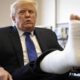 Breaking News: President Donald Trump Falls, Breaks Ankle While Leaving the White House—Rushed to Hospital. “THE PRESIDENT IS SAID TO BE IN CRITICAL PAINS”….See More
